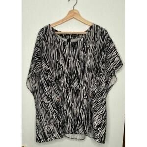 LANE BRYANT Black and White Animal Print Type Top Plus Size 22/24